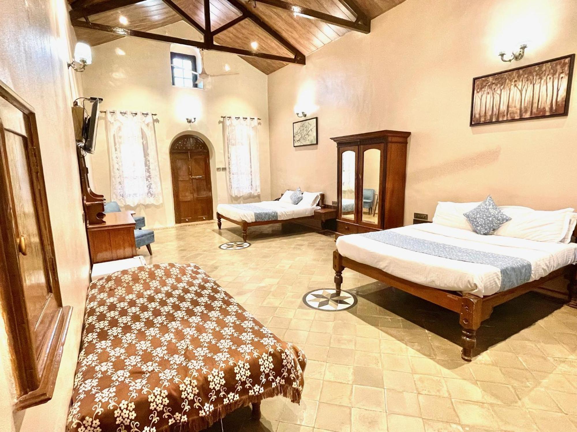 Hotel Mount View Heritage Pānchgani Quarto foto